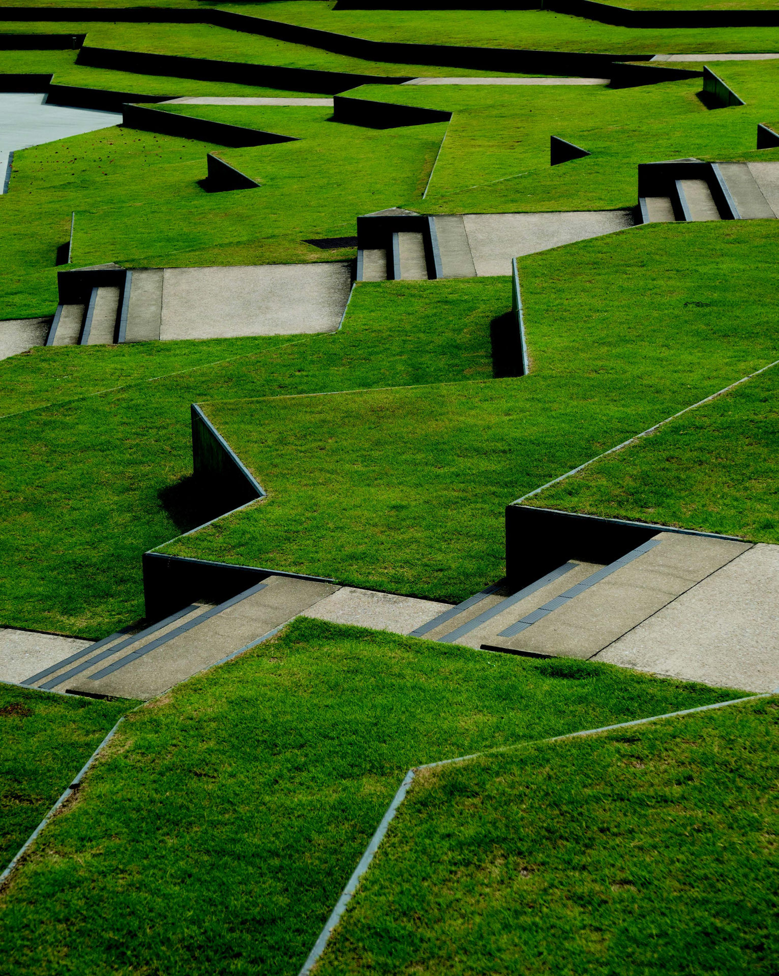 japanese gardens thames & hudson photo book