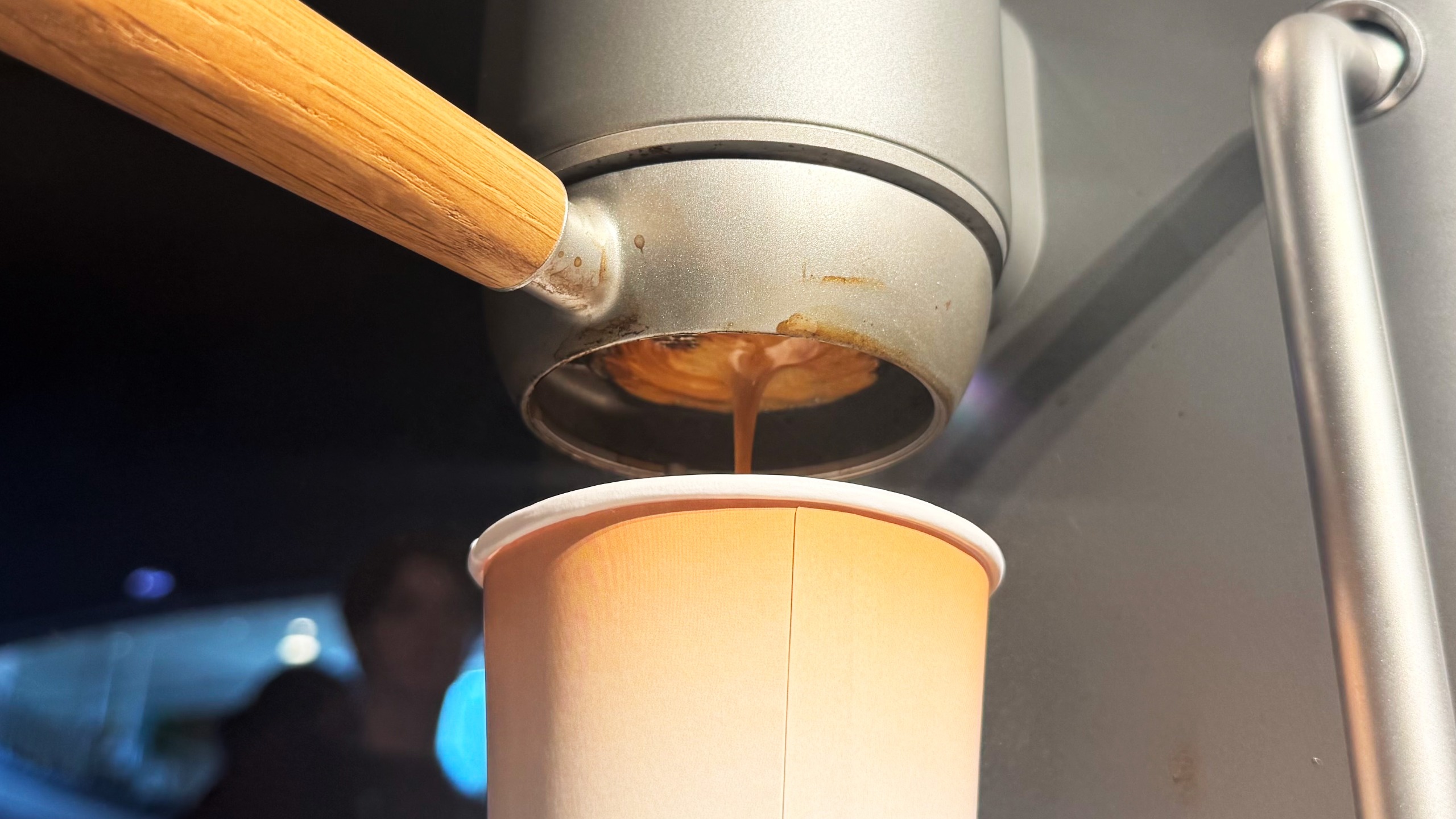 the nunc. espresso machine with AI assisted dialling in