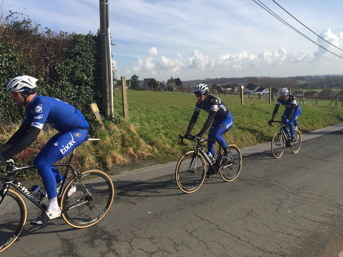 The Etixx-QuickStep riders get to know the course