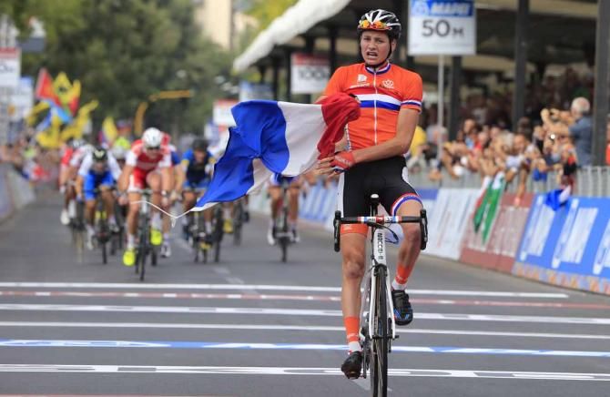 Mathieu van der Poel (Netherlands) wins the junior men's world title in Florence.