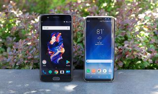 OnePlus 5 (left) and Samsung Galaxy S8 (right)