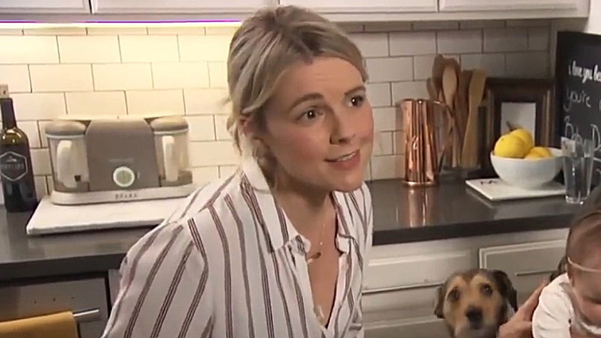 Ali Fedotowsky Manno on Good Morning America.