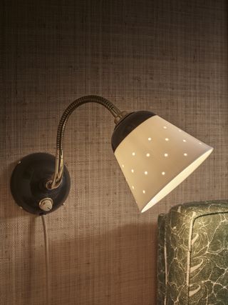 Wall lamp