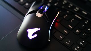 Gigabyte Aorus M5 Gaming Mouse review