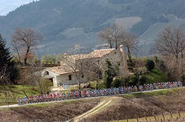 The peloton rode through some amazing scenery on the final stage.