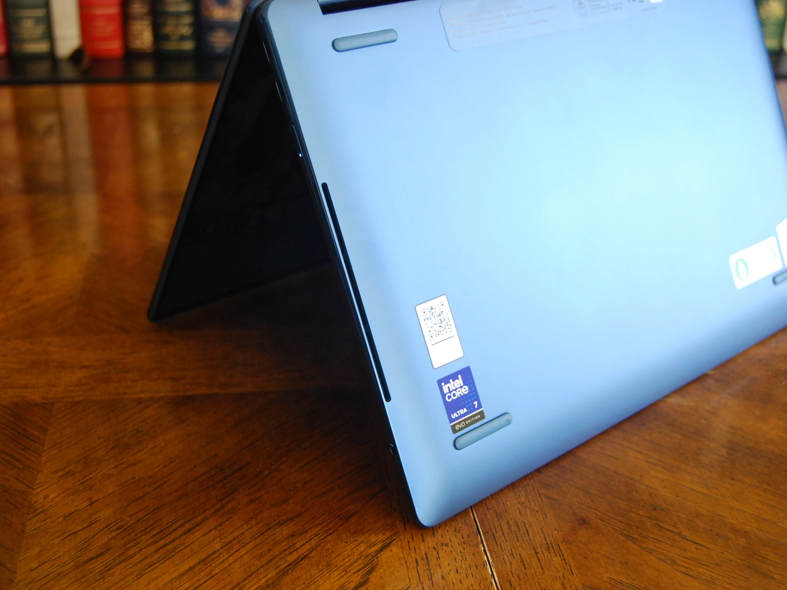 Lenovo Yoga Book 9i 14" (Gen 10)