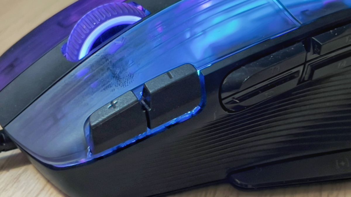 Roccat Kone XP gaming mouse