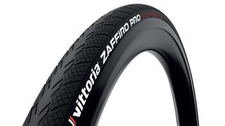 A stock image of the Vittoria Zaffiro Pro Graphene 2 tyre on a white background