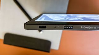 The USB-C port and power button on the side of the Kobo Elipsa 2E