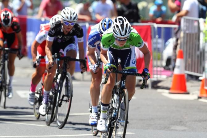 Tiffany Cromwell (Orica - AIS) turns up the pace