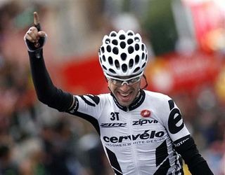 Philip Deignan (Cervélo TestTeam) wins a Vuelta stage.