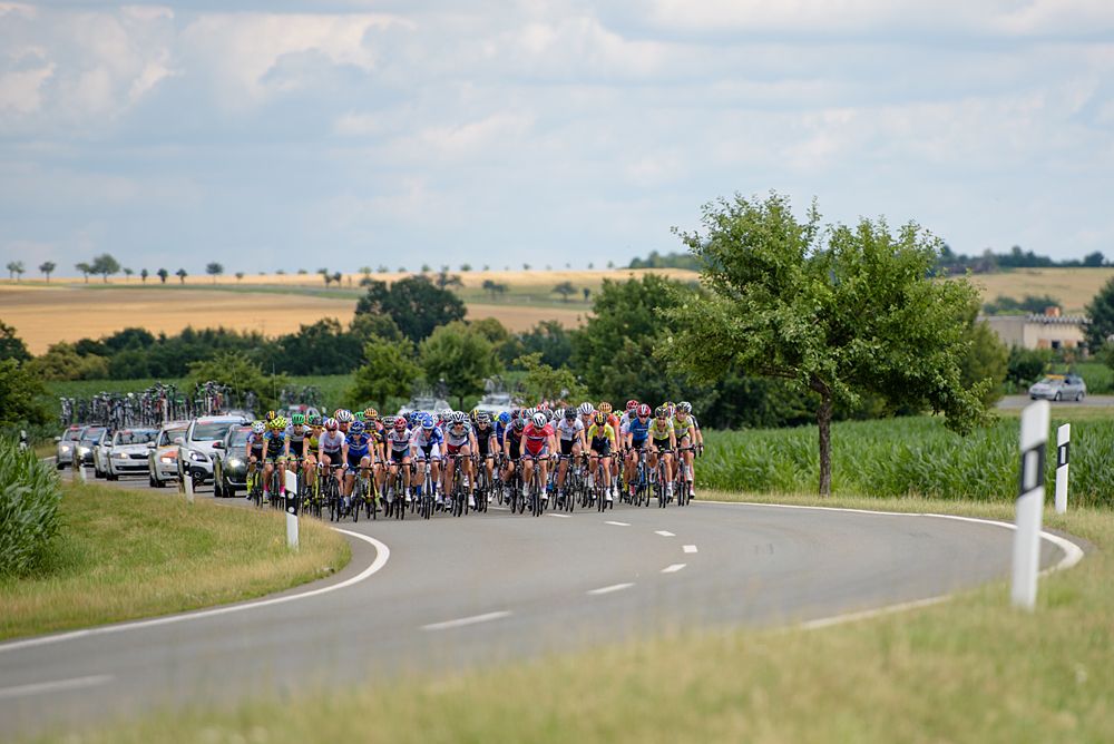 Peloton weave trough the rolling countryside at Th&uuml;ringen Rundfarht 2016 - Stage 5
