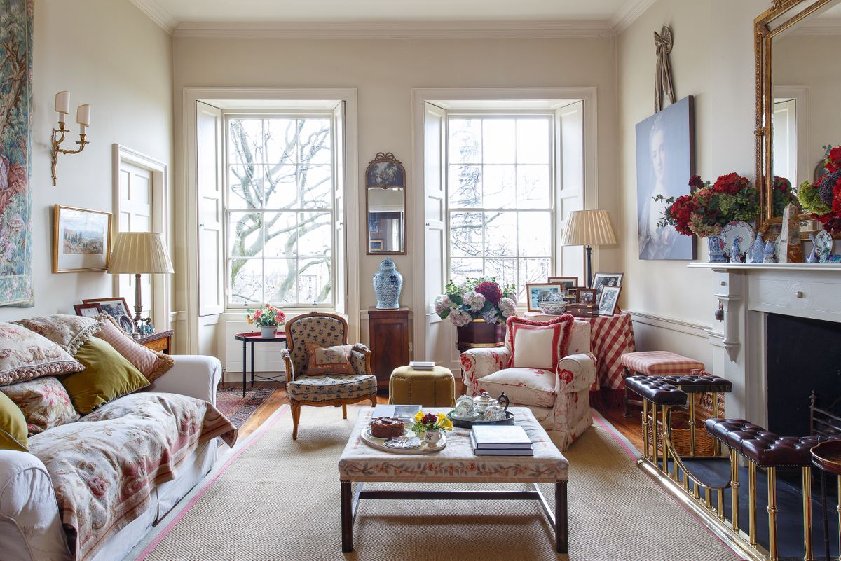 15 inspiring traditional living  room  ideas  Real Homes 