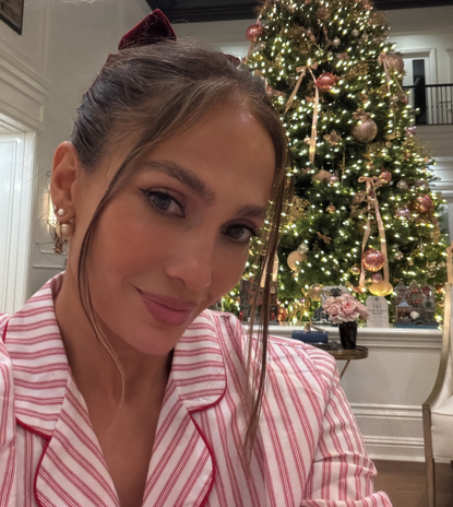 jennifer lopez wears striped pajamas on christmas eve