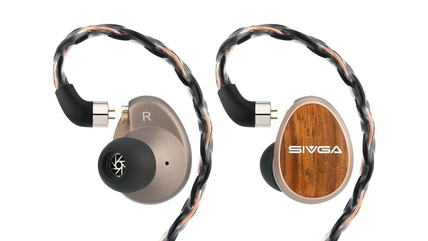 Sivga Nightingale PRO in-ear headphones rear and front view
