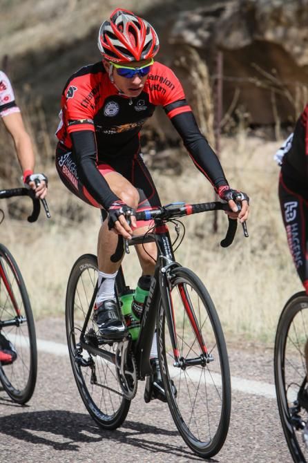 Daniel Jaramillo (Jamis) spent the day controlling the leaders jersey