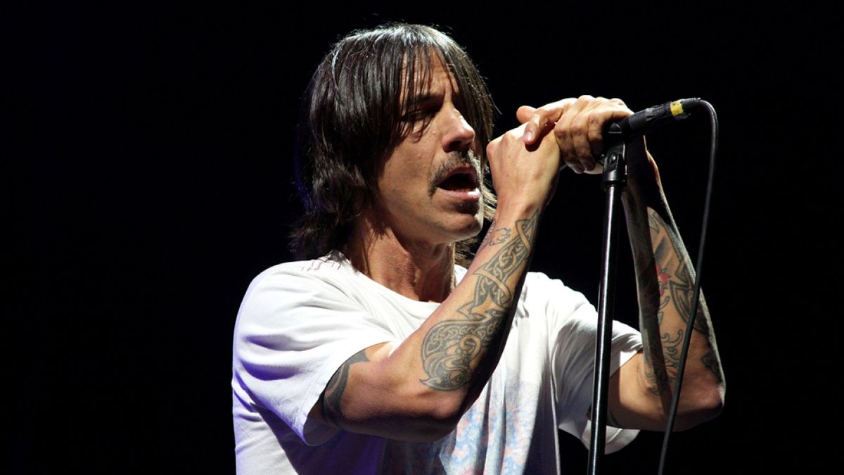 Anthony Kiedis Unexpected Path From Rebel To Family Man - f8cigmg