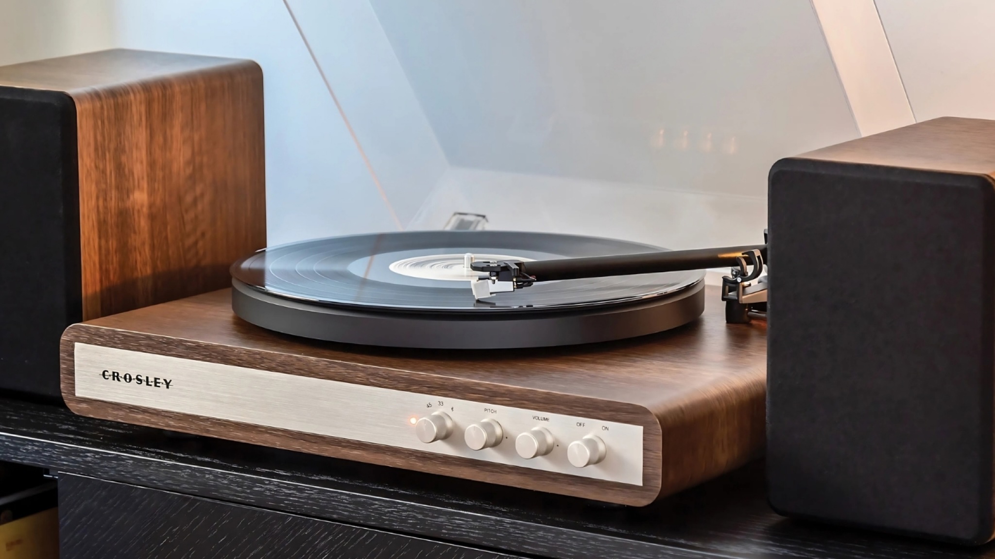 This turntable and speakers package is stylish and very affordable, and looks tempting for vinyl beginners