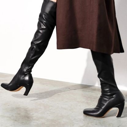 Black boots listing image
