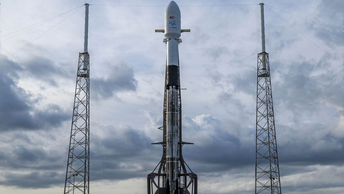 SpaceX will launch its 2nd Falcon 9 rocket in less than 16 hours tonight. Watch ..