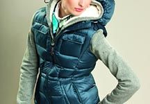 Cavallo_Sally_with_Shena_hooded_top_and_Clio_Jean_breeches[1].jpg