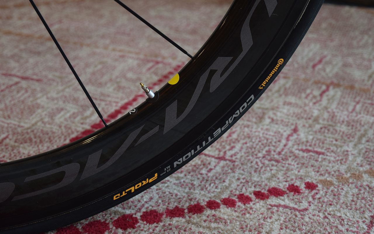 Shimano Dura-Ace (or Lightweight Meilenstein Obermayer) wheels are paired with Continental Competiton tyres