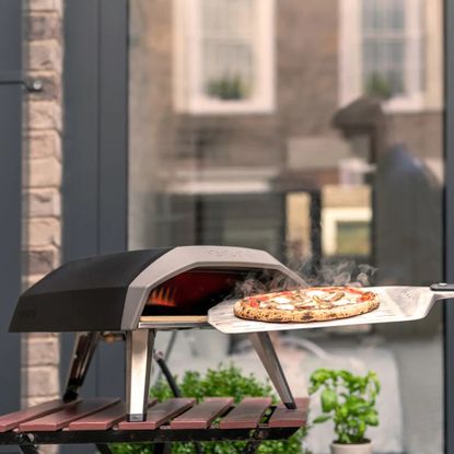 Image of Ooni pizza oven 