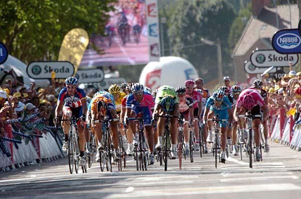 George Hincapie went for the sprint in Autun, but was just off the mark