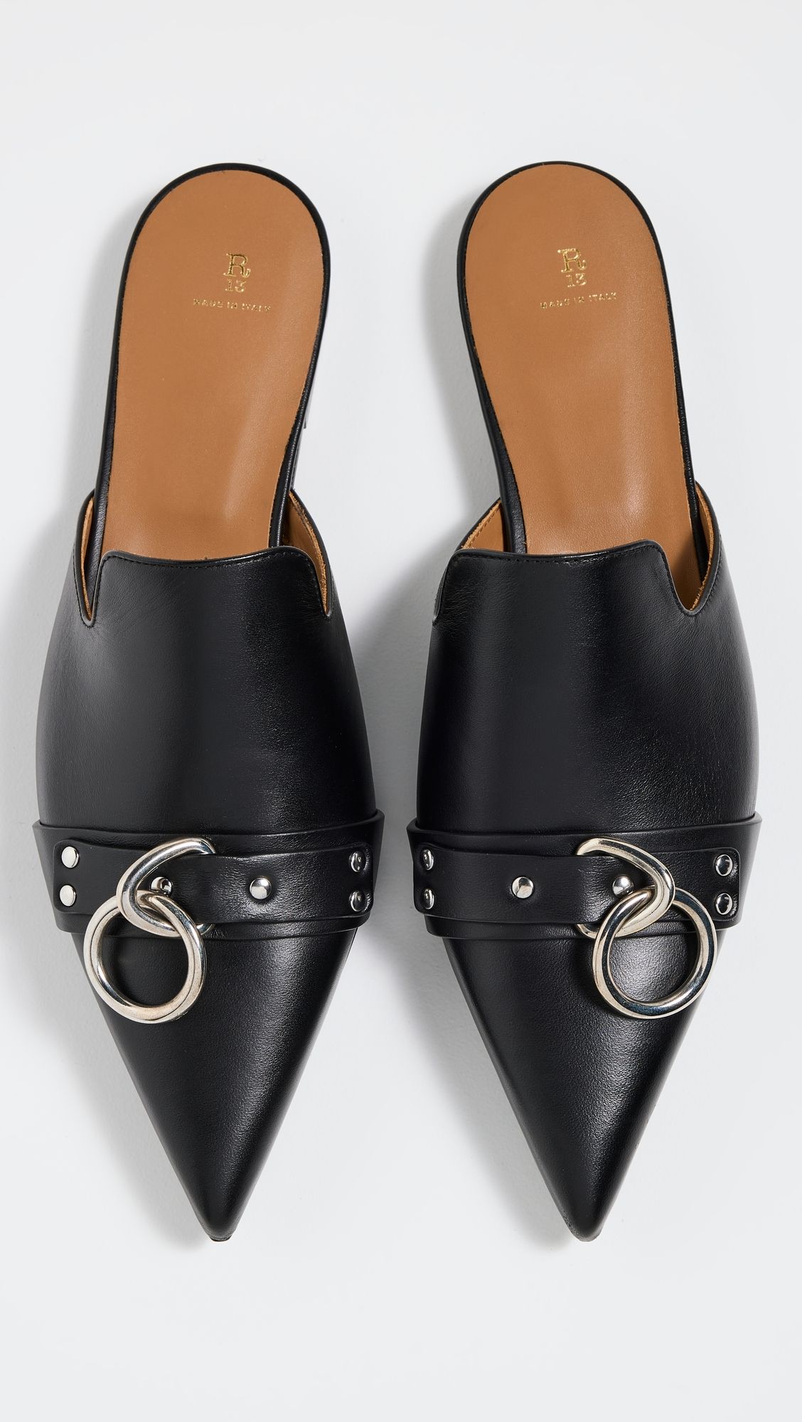 missing-image 29 حذاء مسطح أنيق بمقدمة مدببة يمكنك اقتناؤه لفصل الربيع