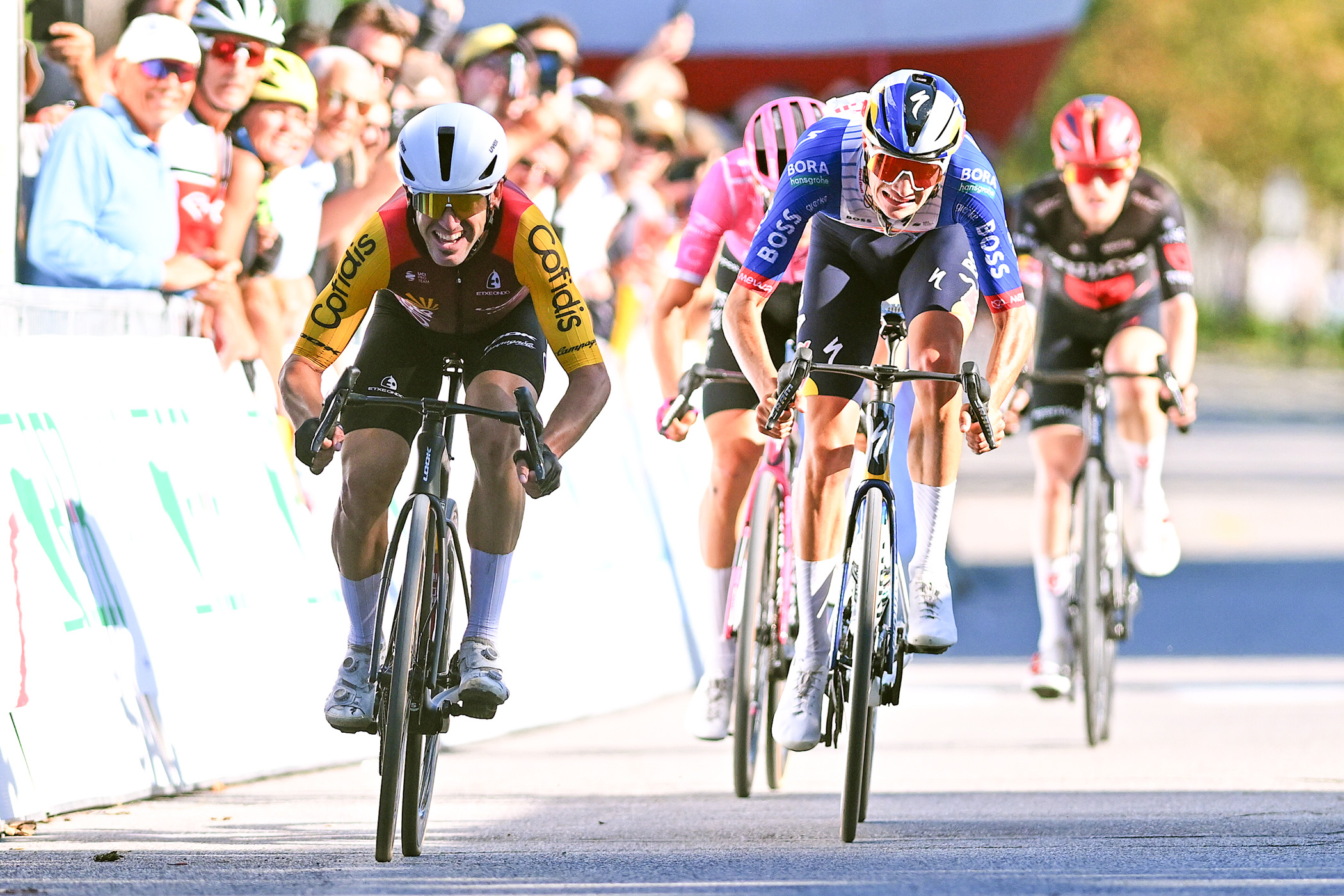 CESENATICO, ITALY - SEPTEMBER 12: Race winner Ion Izagirre of Spain and Team Cofidis and Giulio Pellizzari of Italy and Team Red Bull - BORA - hansgrohe sprint at finish line during the 23rd Memorial Marco Pantani 2026 a 191.6km one day race from Riccione to Cesenatico on September 12, 2026 in Cesenatico, Italy. (Photo by Luc Claessen/Getty Images)
