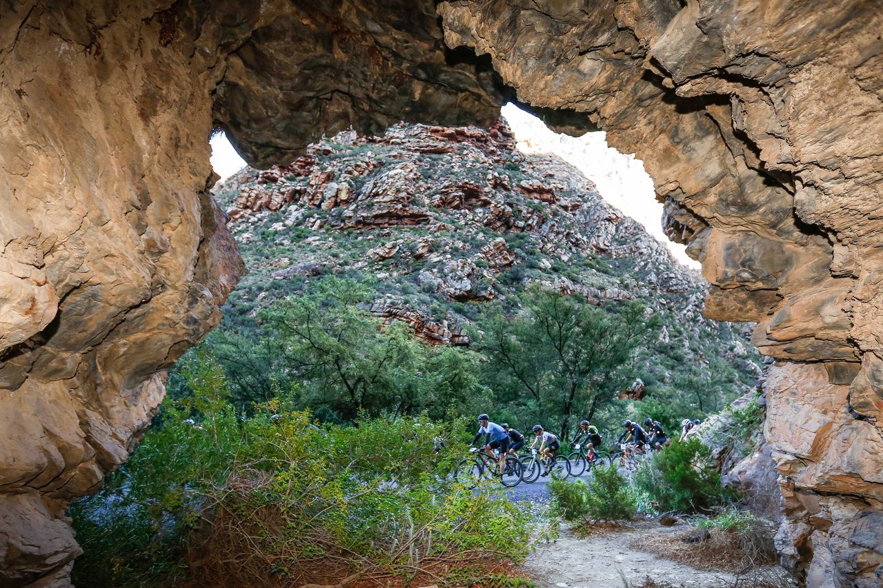 A spectacular paved 23km section of the Meiringspoort road