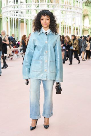 Whitney Peak bei der Modenschau Frühjahr/Sommer 2025 im Grand Palais während der Paris Fashion Week.