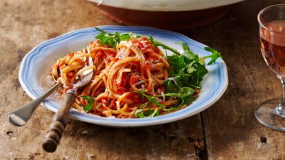 Simple chorizo and tomato linguine with rocket 