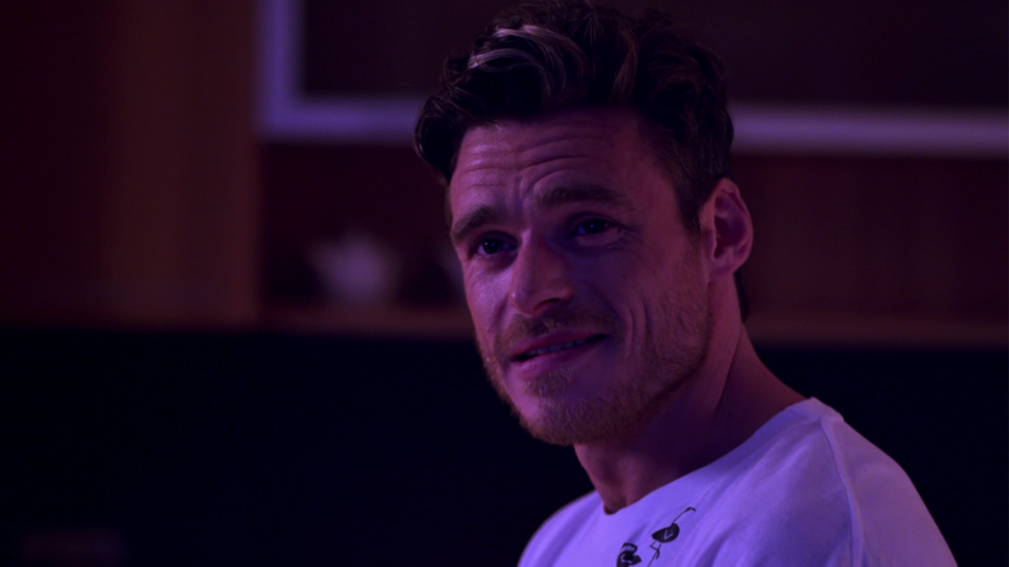 Richard Madden smiling in Ibiza: Love Drunk