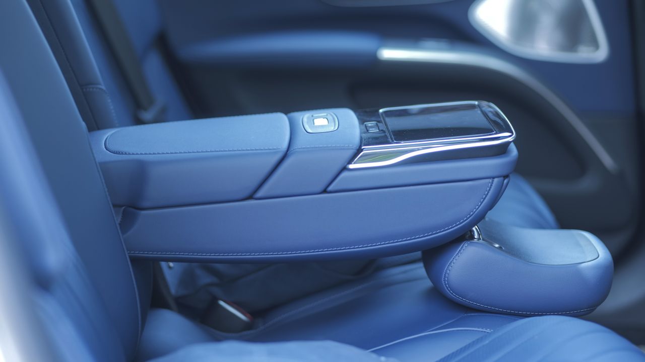 2025 Mercedes-Benz EQS Sedan review.