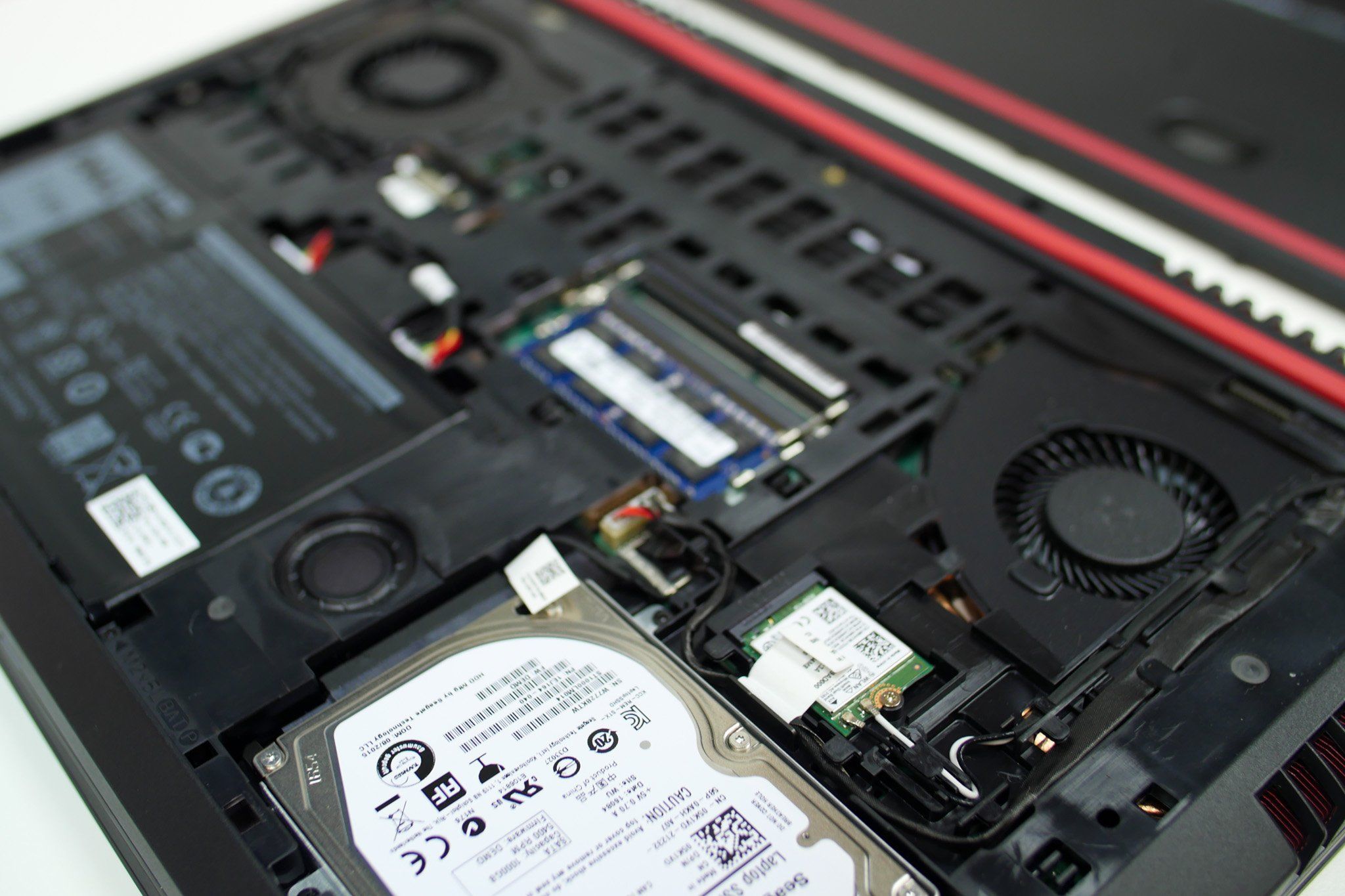 Make the Dell Inspiron 15 7559 faster with an SSD and RAM upgrade