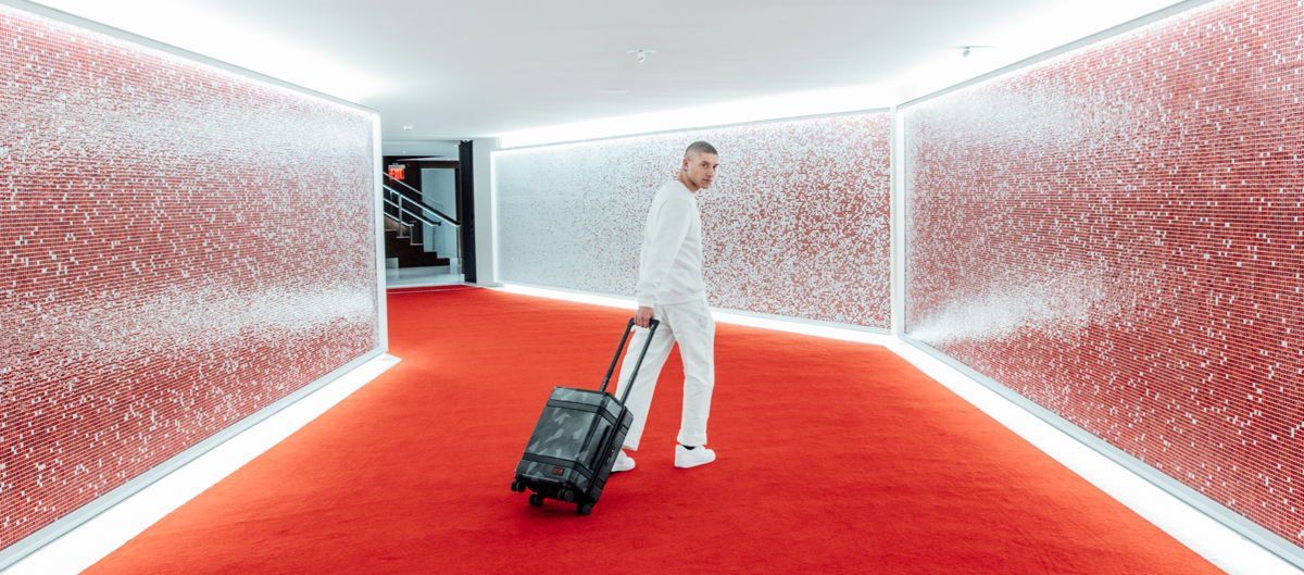HEX Wireless Carry-On Suitcase