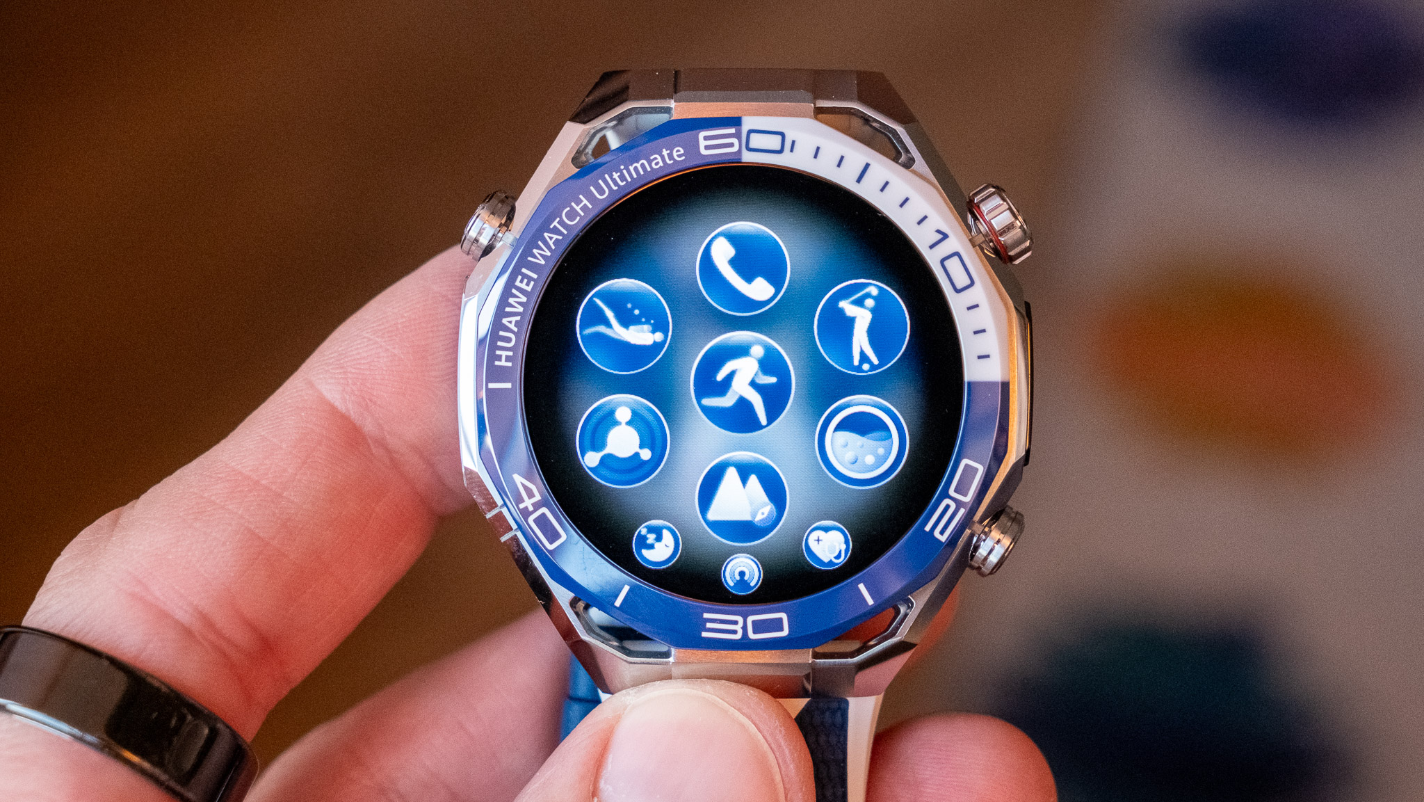 Huawei Watch Ultimate 2 review