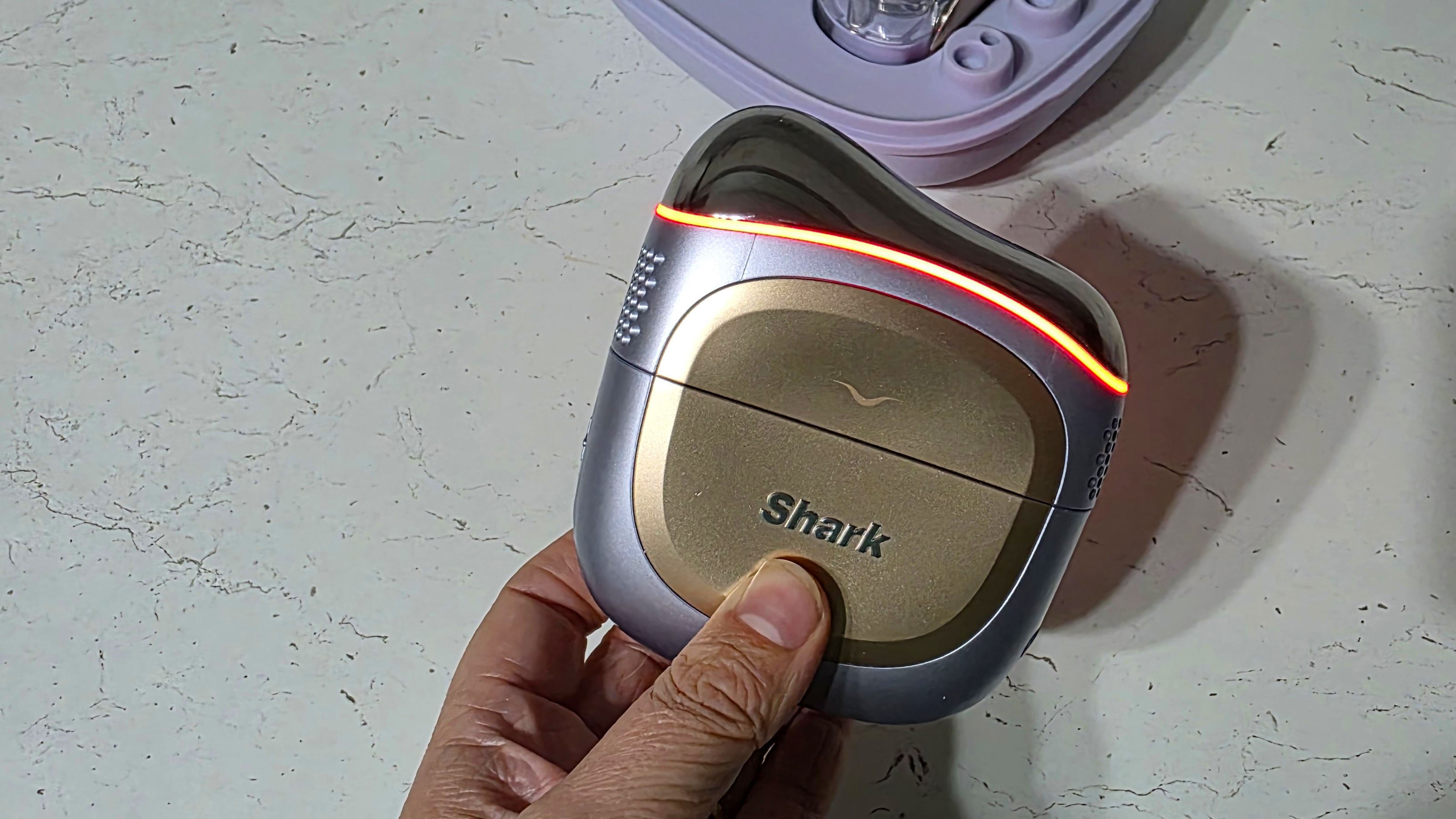 Shark FacialPro Glow