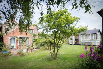 25 summer house ideas: add a garden building you love from the outside ...