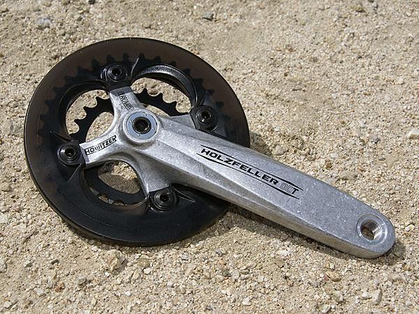 The well-received heavy-duty cranks from Truvativ get mostly cosmetic changes.