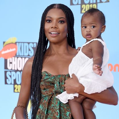 santa monica, ca july 11 gabrielle union and kaavia james union wade attend nickelodeon kids choice sports 2019 at barker hangar on july 11, 2019 in santa monica, california photo by gregg deguirewireimage