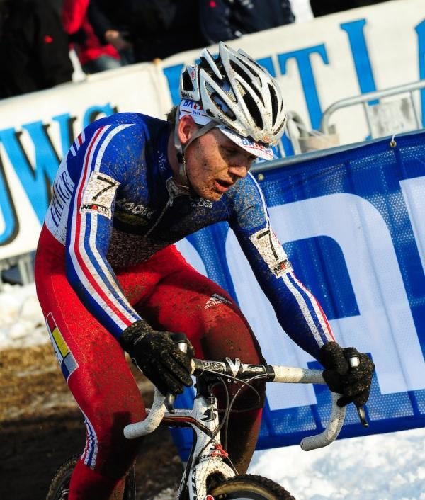 Arnaud Jouffroy (France) worked his way into third place.