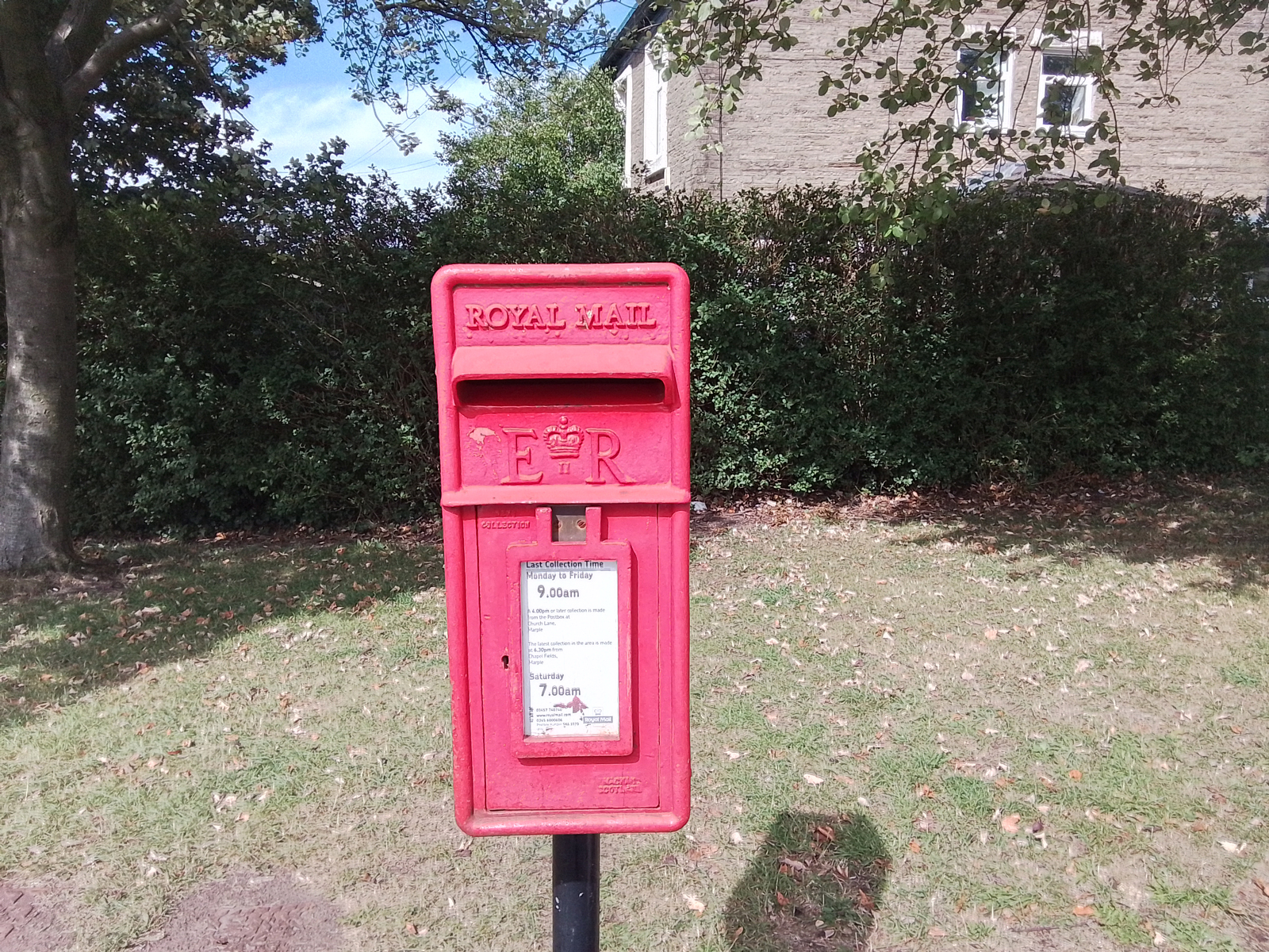 Nokia T10 camera sample showing a postbox in daylight
