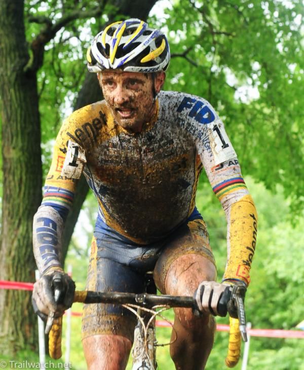 Bart Wellens (Telenet Fidea Cycling) attacking the leaders