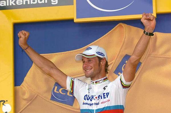 Tom Boonen (Quick.Step) salutes from the podium
