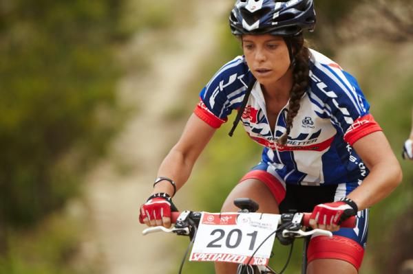 Eventual Womens U19 winner Amy Austin