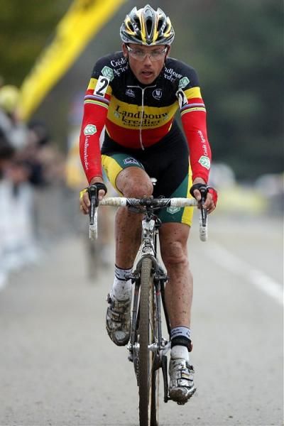 Sven Nys (Landbouwkrediet-Colnago) finished third in the World Cup's third round.