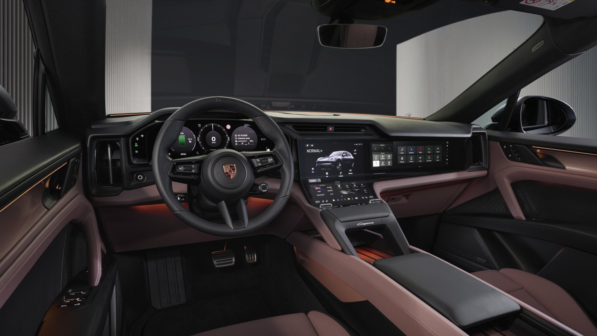 Porsche Cayenne Electric dashboard