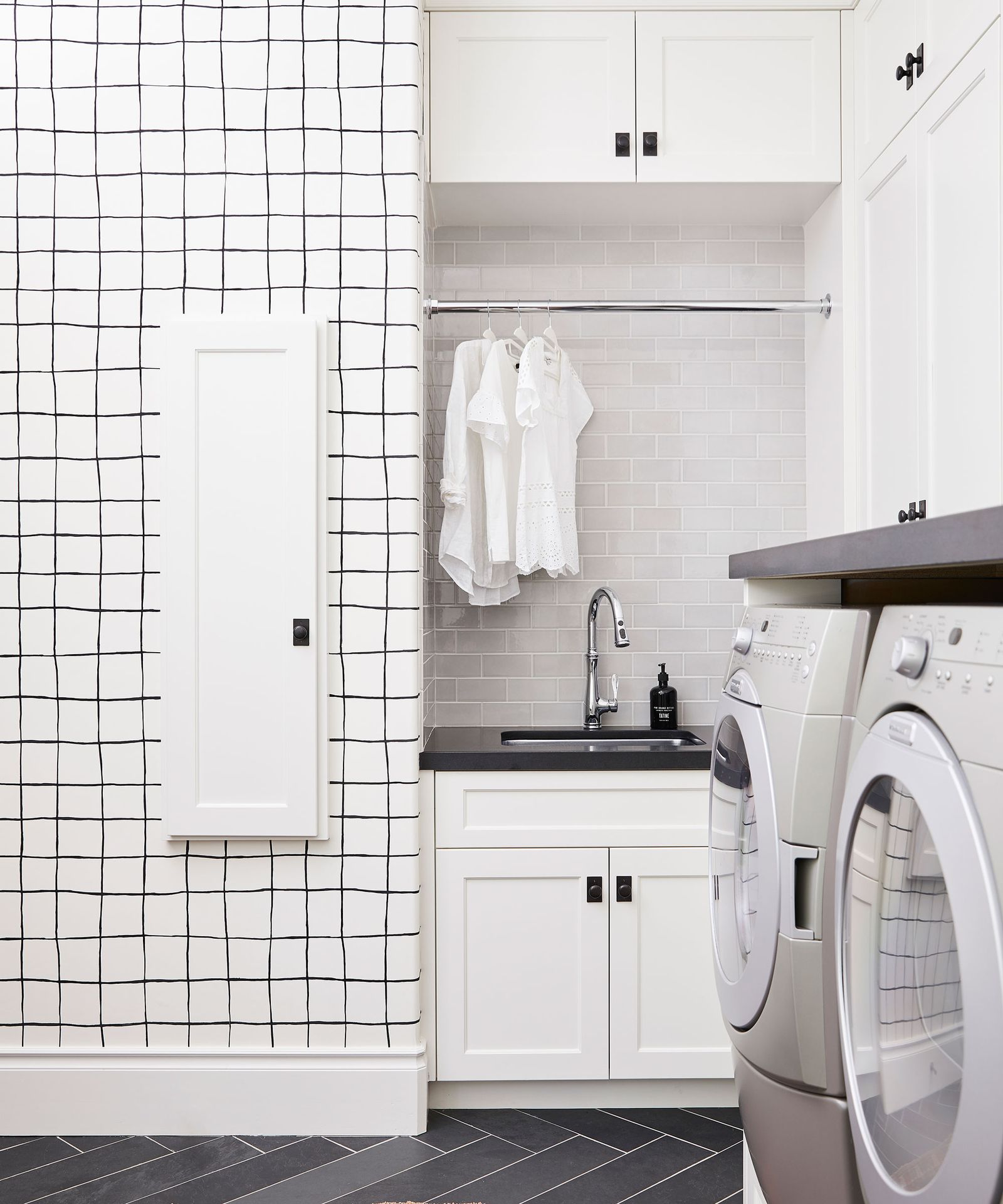 Organizing a laundry room: 10 ways to organize a laundry room | Homes ...